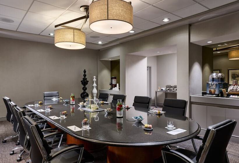 هتل Renaissance Los Angeles Airport