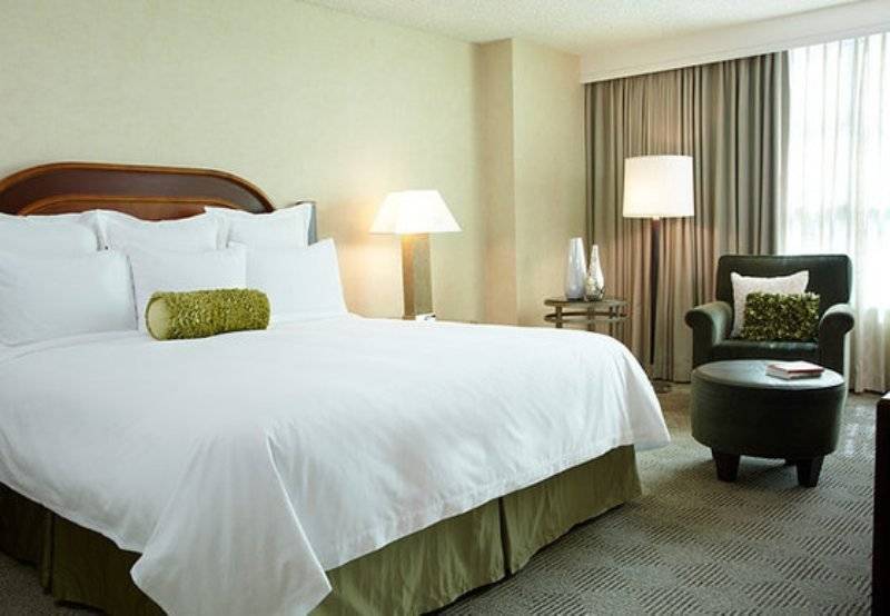 فندق Renaissance Los Angeles Airport