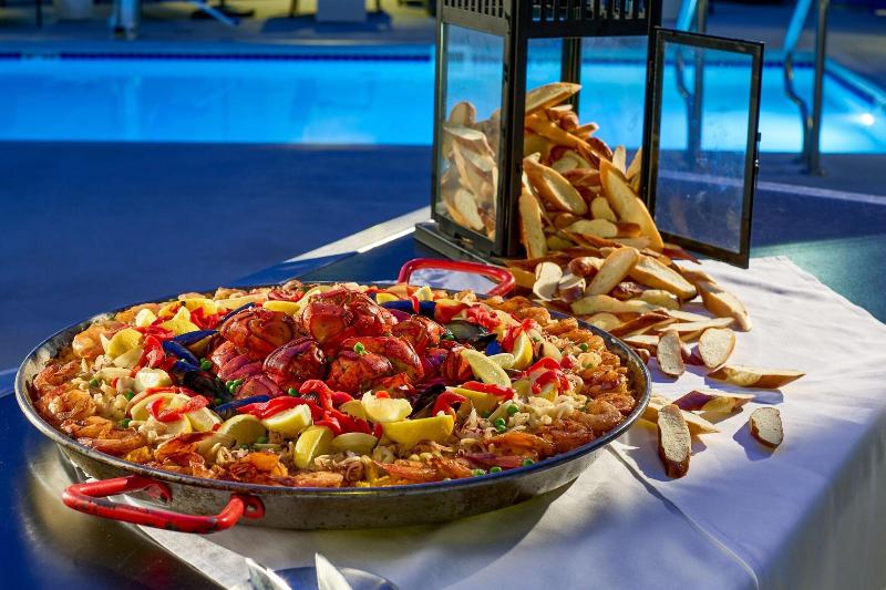 فندق Renaissance Los Angeles Airport