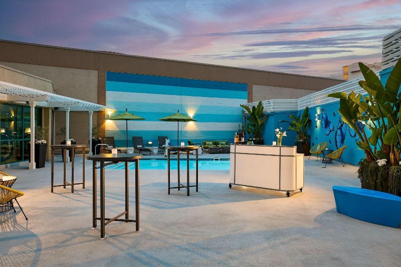 فندق Renaissance Los Angeles Airport