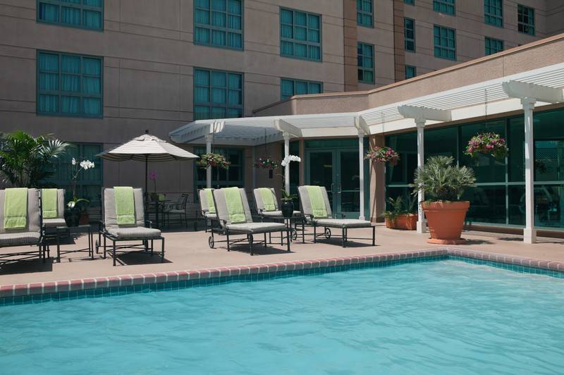 فندق Renaissance Los Angeles Airport