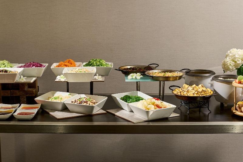 فندق Renaissance Los Angeles Airport