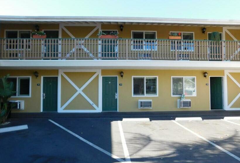 فندق Seaside Inn Morro Bay
