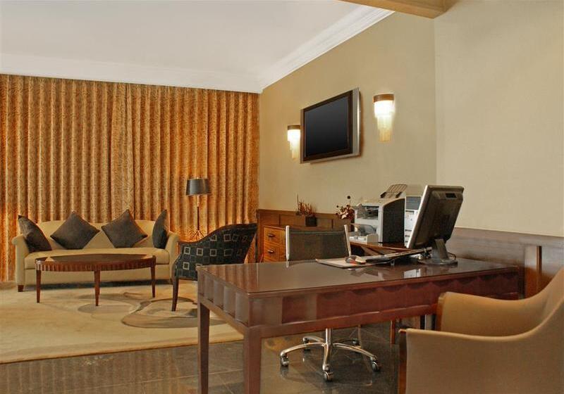 هتل Sheraton Kampala