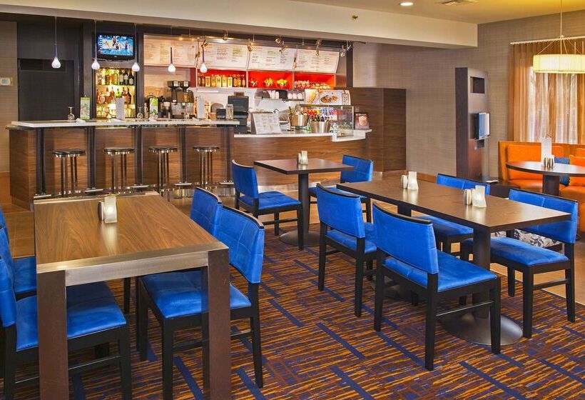 בית מלון כפרי Sonesta Select Tinton Falls Eatontown