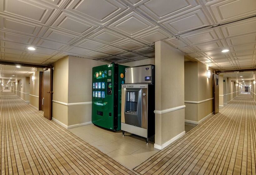 Surestay Plus Hotel By Best Western Reno Airport