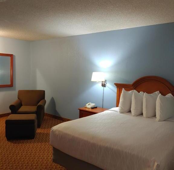 Surestay Plus Hotel By Best Western Reno Airport