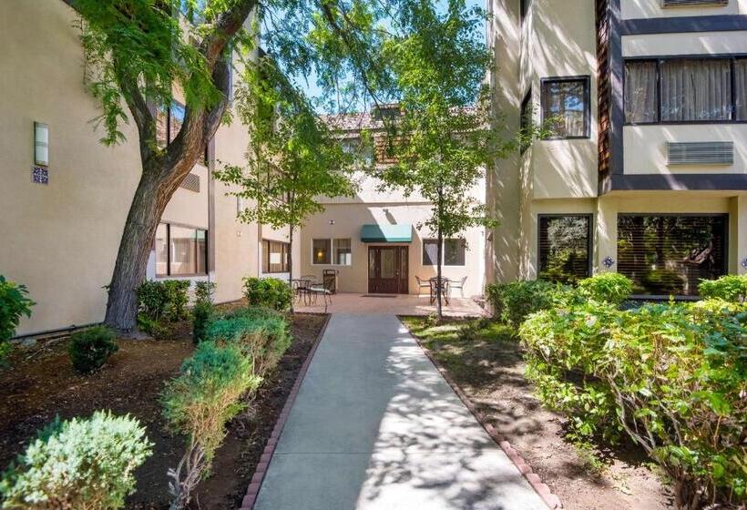 Surestay Plus Hotel By Best Western Reno Airport