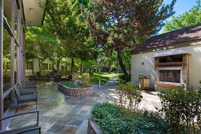 Surestay Plus Hotel By Best Western Reno Airport