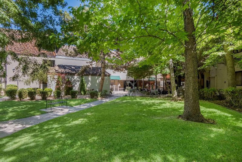 Surestay Plus Hotel By Best Western Reno Airport