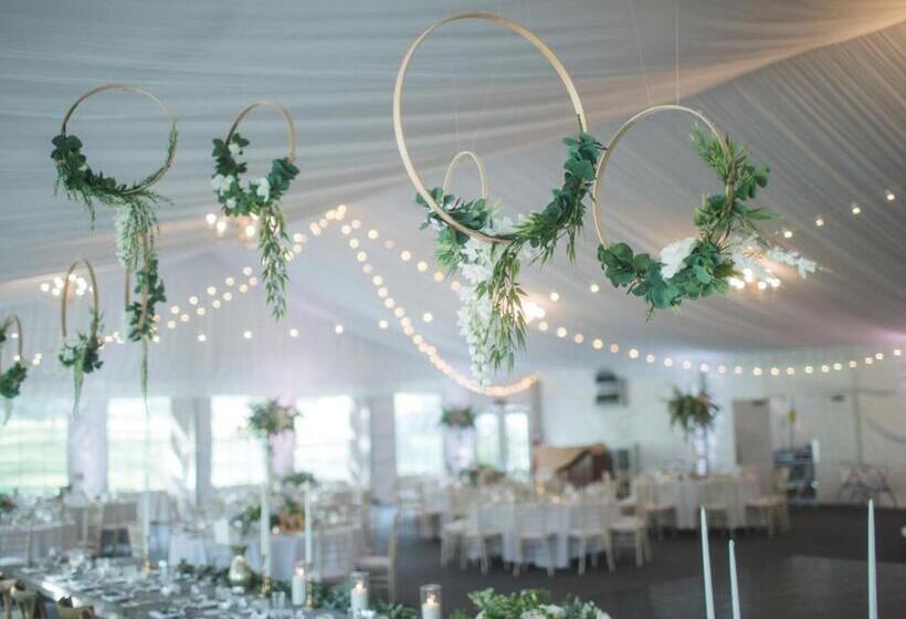 هتل The Abbey Resort