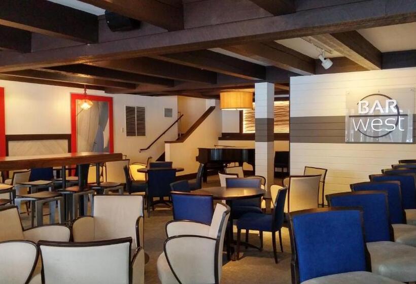 ホテル The Abbey Resort