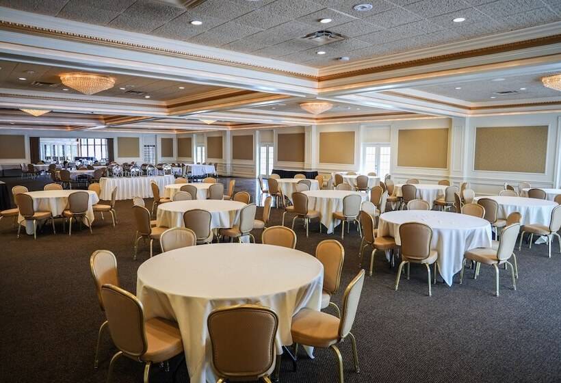 فندق The Grand Resort