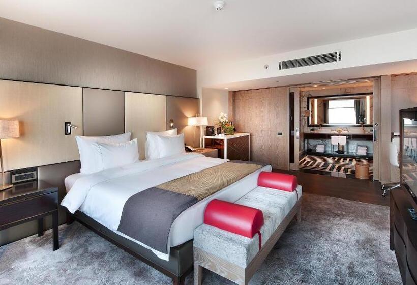 ホテル The Marmara Taksim