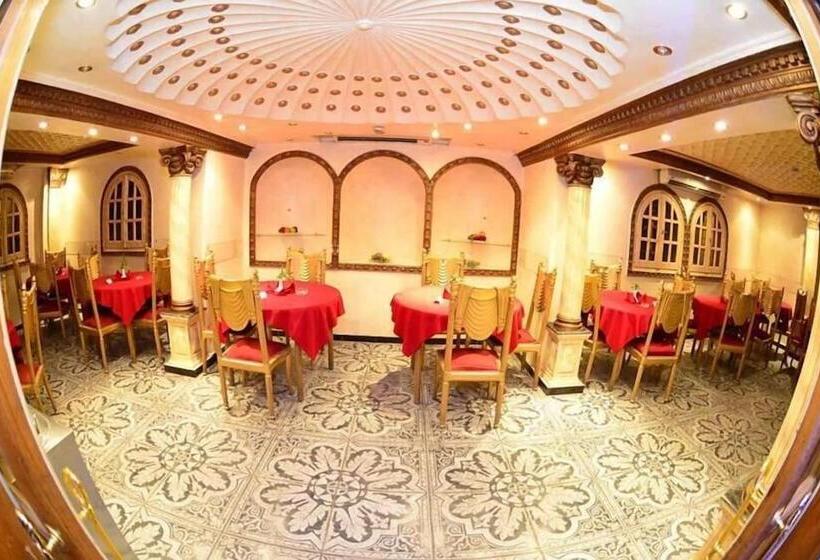 هتل The New Garden Palace