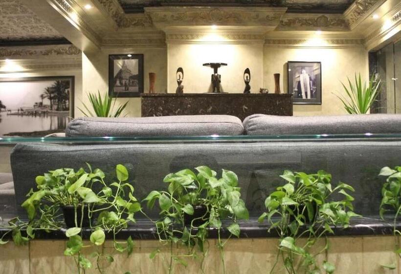 هتل The New Garden Palace