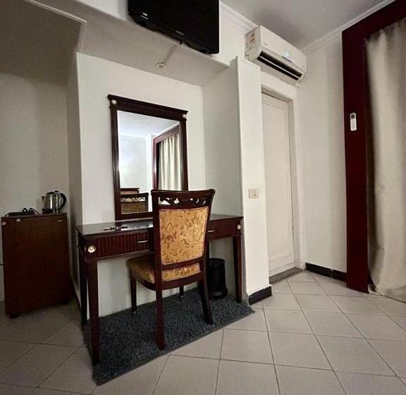 هتل The New Garden Palace