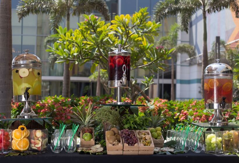 酒店 The Nile Ritz Carlton