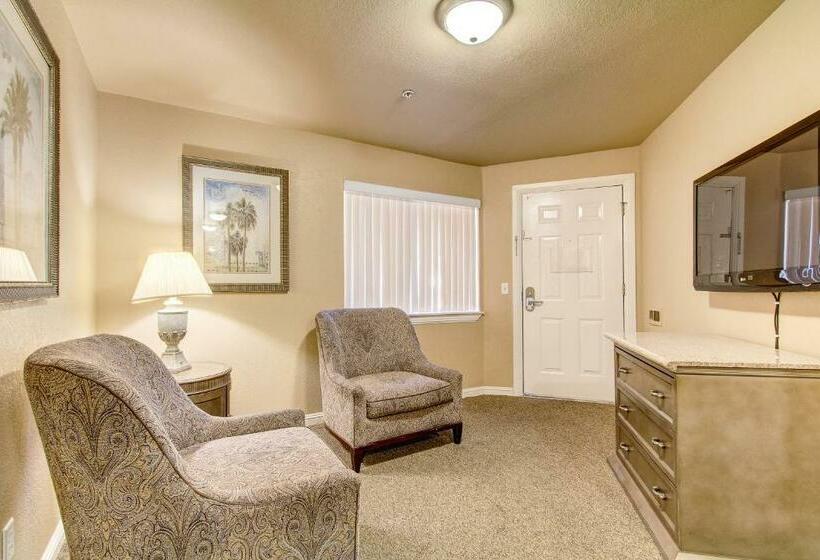 Отель The Rita Suites