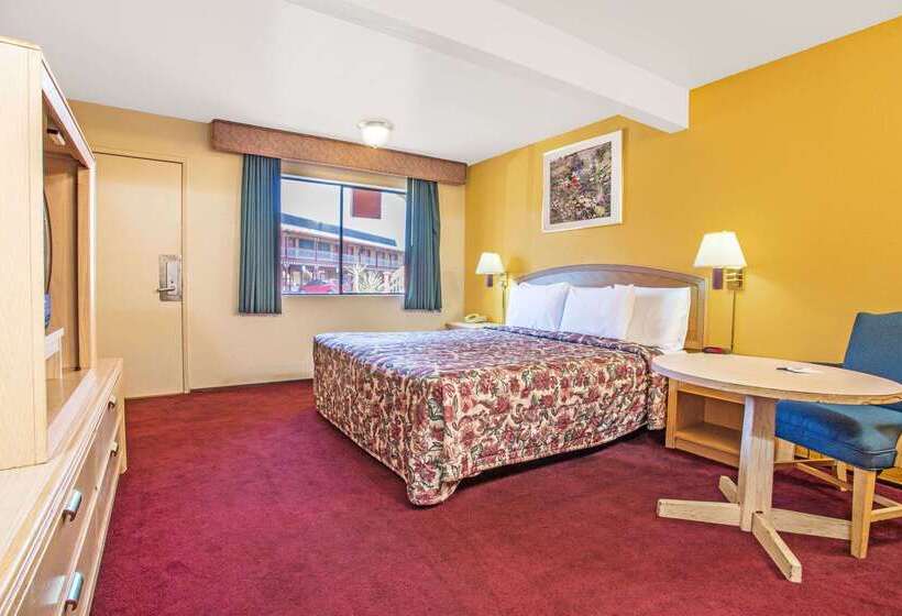 فندق Travelodge By Wyndham Turlock