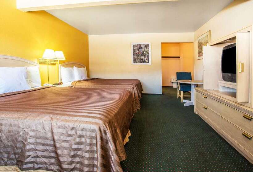 فندق Travelodge By Wyndham Turlock