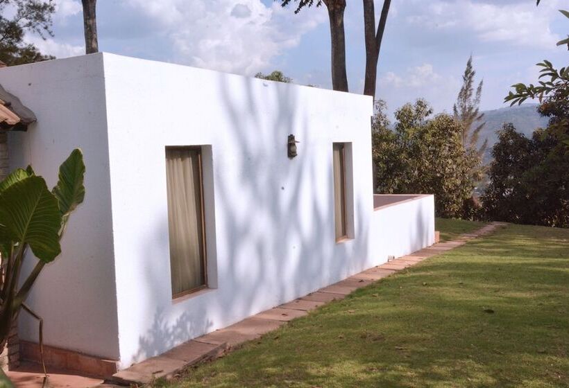 هتل White Horse Inn