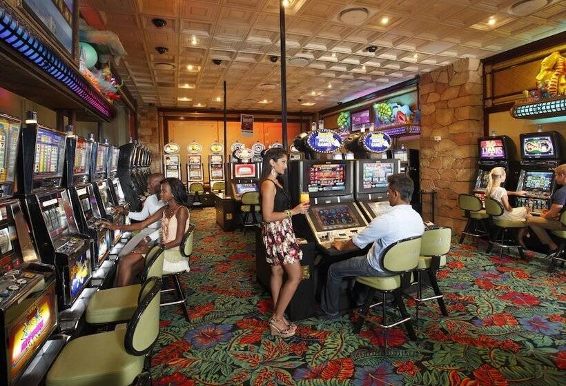 בית מלון כפרי Wild Coast Sun