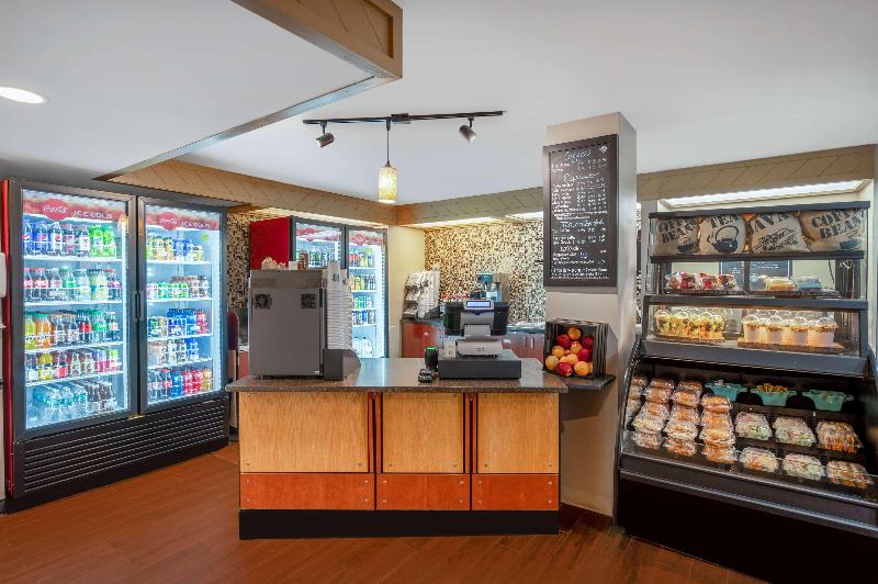 هتل Wyndham Indianapolis Airport