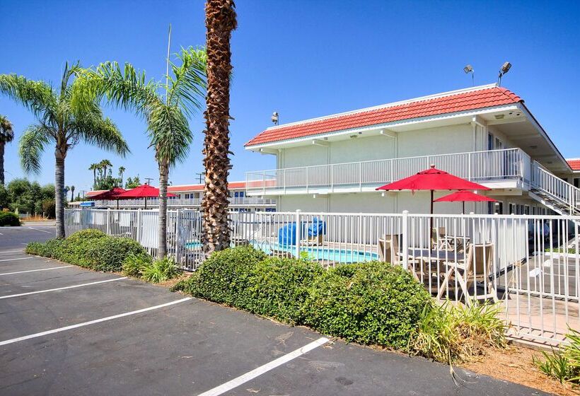 Motel 6fresno, Ca  Blackstone South
