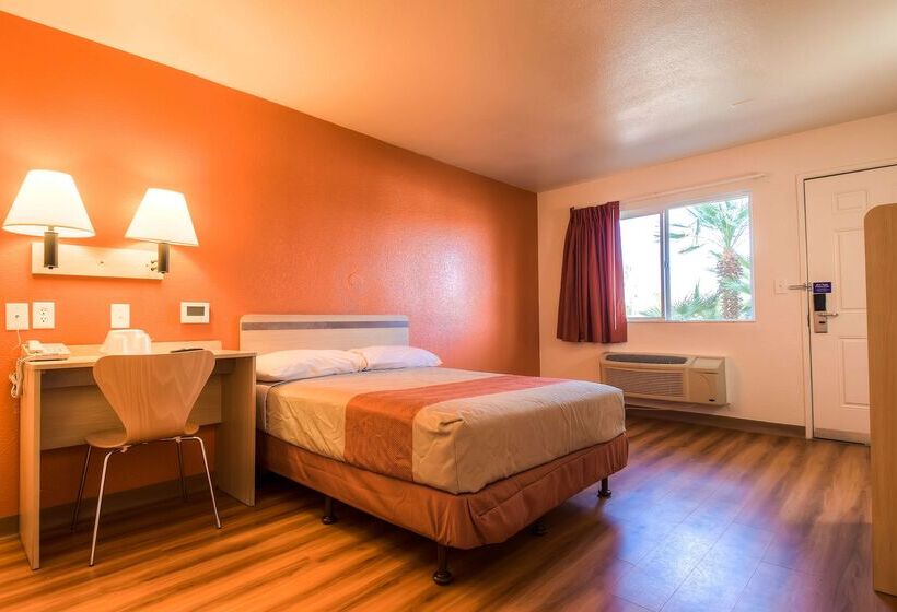 Motel 6 Rancho Mirage, Ca  Palm Springs