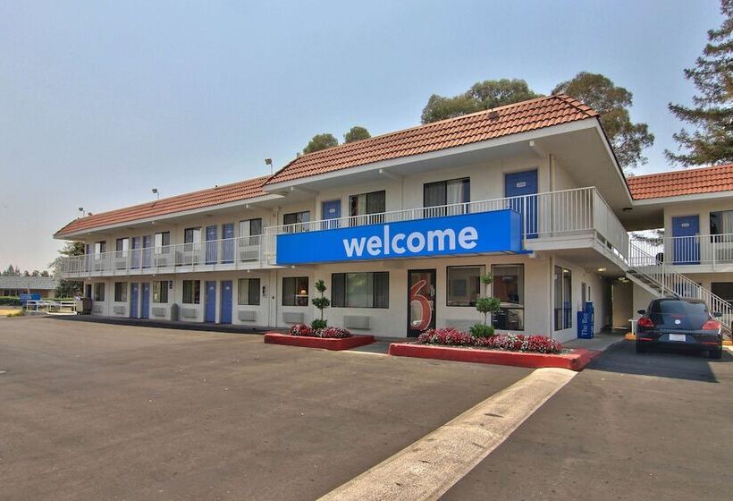 Motel 6 West Sacramento, Ca