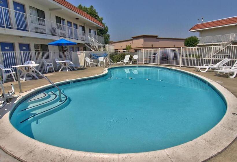Motel 6 West Sacramento, Ca