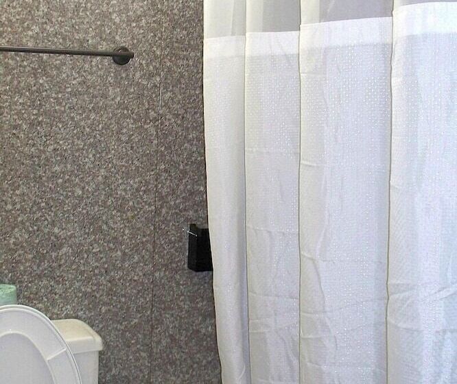 فندق على الطريق Aztec Ocean Resort