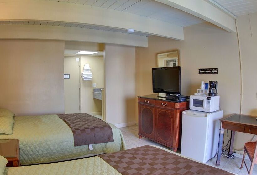 فندق على الطريق Aztec Ocean Resort