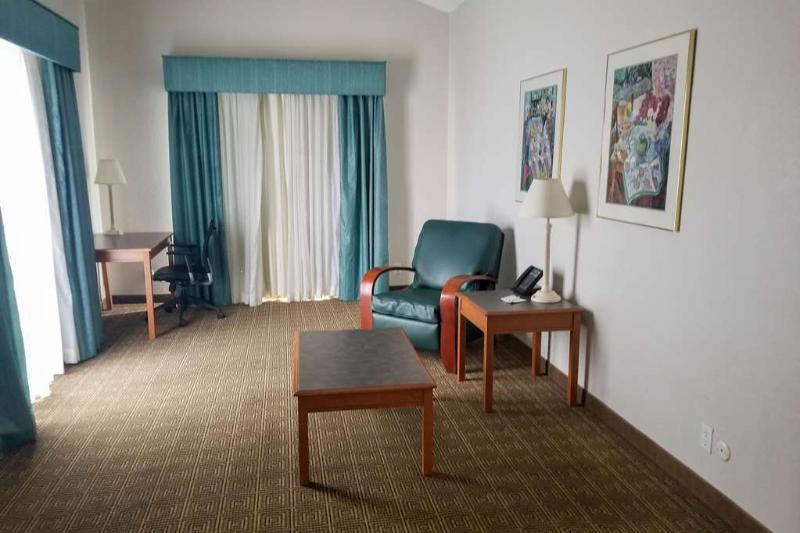 مُتل Clarion Inn