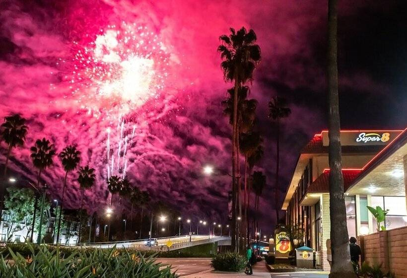 汽车旅馆  Super 8 By Wyndham Anaheim/disneyland Drive