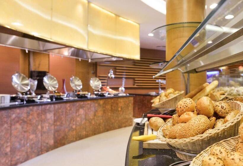 Novotel Cairo Airport