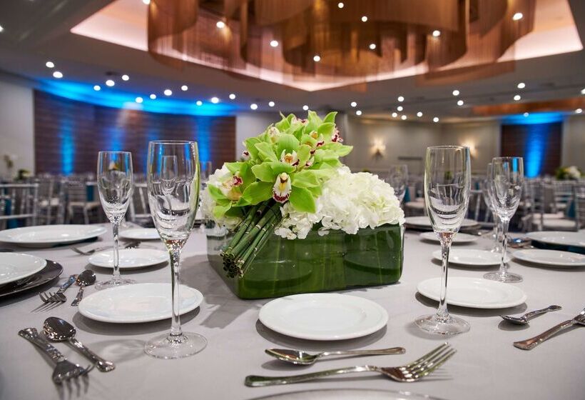 אתר נופש Bahia Mar Ft. Lauderdale Beach A Doubletree By Hilton