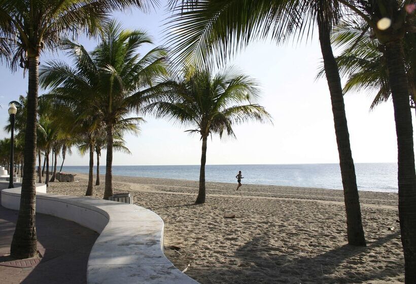 リゾートホテル Bahia Mar Ft. Lauderdale Beach A Doubletree By Hilton