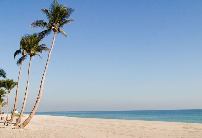אתר נופש Bahia Mar Ft. Lauderdale Beach A Doubletree By Hilton