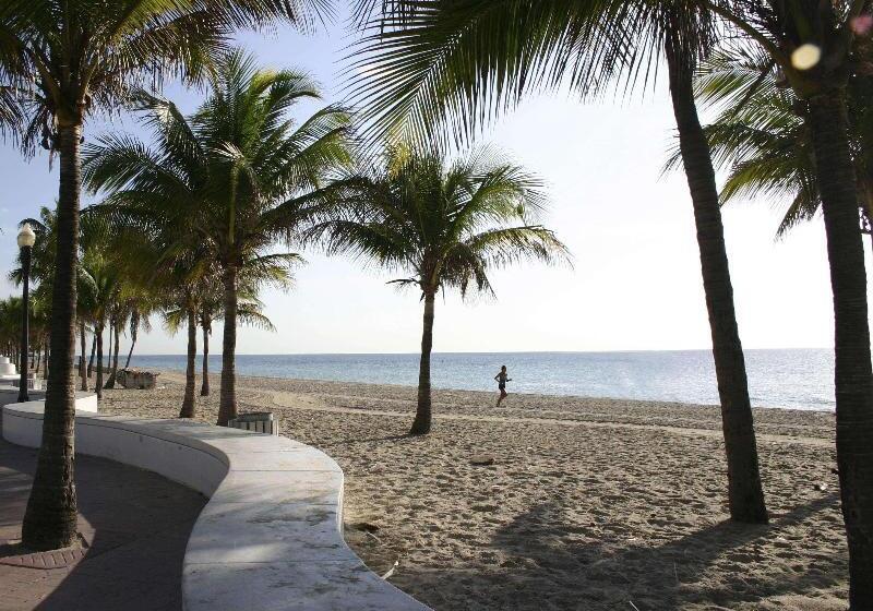 استراحتگاه Bahia Mar Ft. Lauderdale Beach  A Doubletree By Hilton