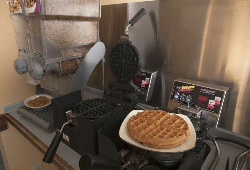 Travelodge Hotel at LAX Airport