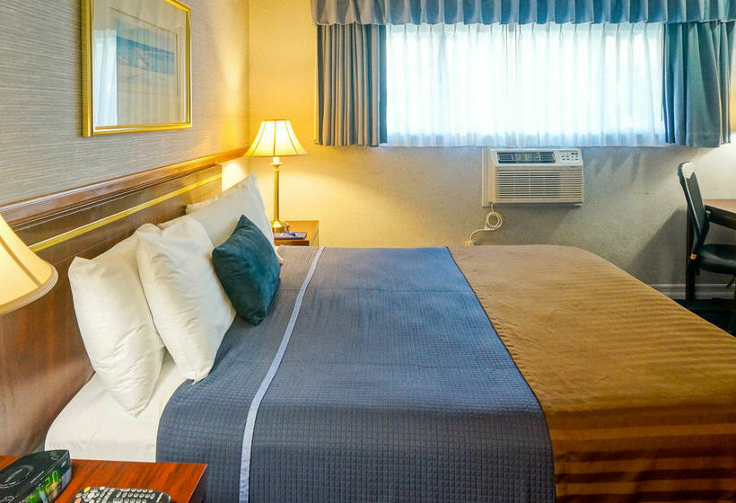 Travelodge Hotel at LAX Airport