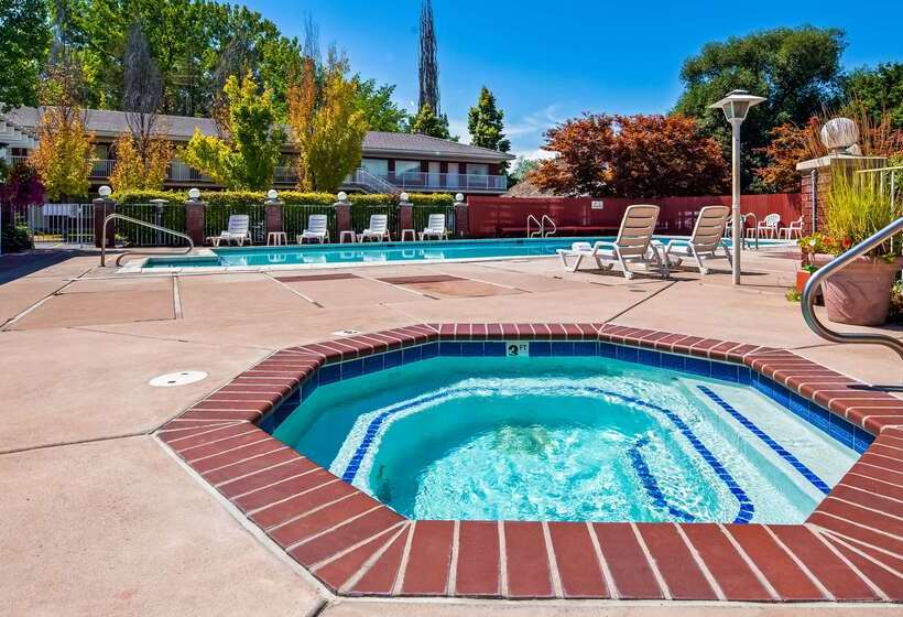 Baugh Motel, Surestay Collection By Best Western