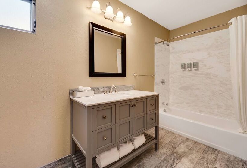 Best Western  Frontier Motel