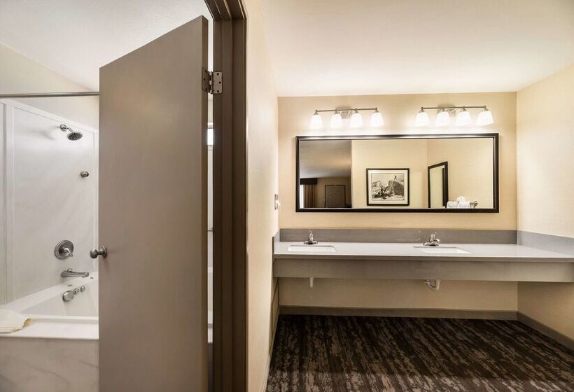 Best Western  Frontier Motel