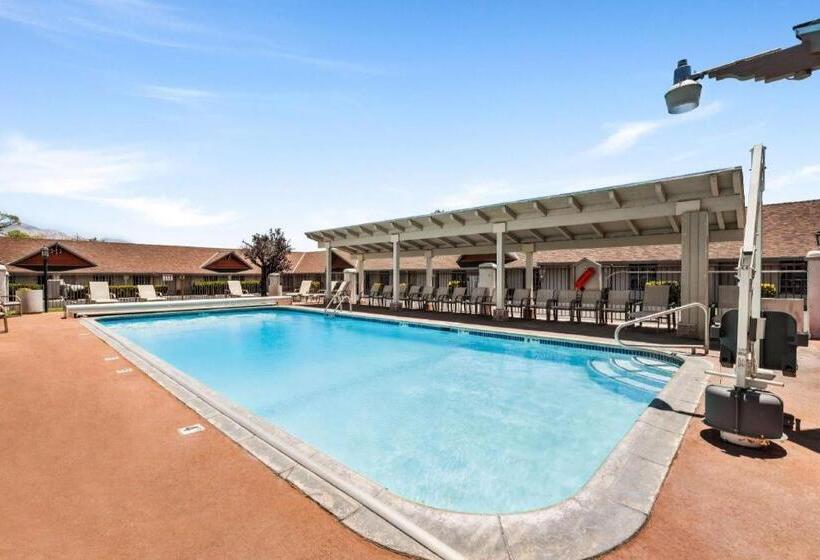 Best Western  Frontier Motel