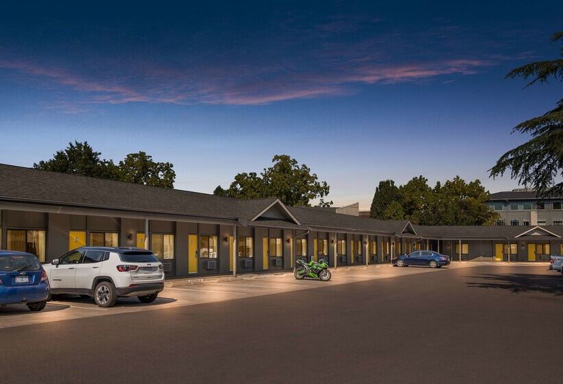 Best Western New Oregon Motel