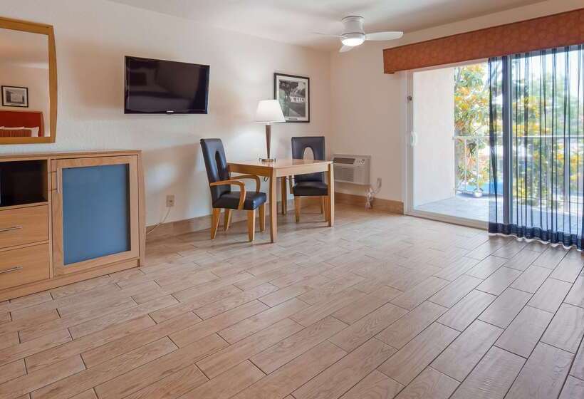 Best Western Pine Tree Motel