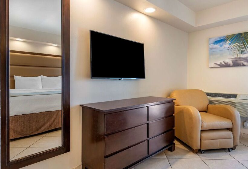 Best Western Plus Beach Resort